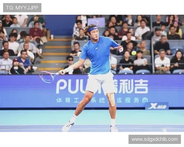 杭州网球队荣登网球配合排行榜第一名展现强大实力与团队精神 杭州网球队荣登网球配合排行榜第一名展现强大实力与团队精神