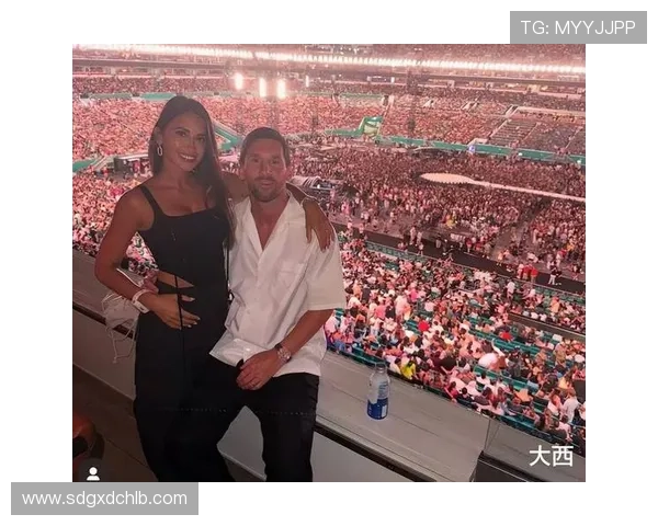 足球明星与其他明星的生活差异究竟有多大探讨与分析