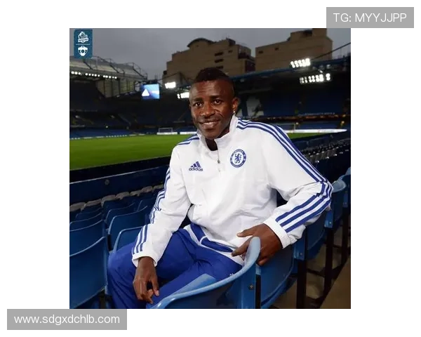 足球明星阿拉硅宣布退役引发球迷热议与怀念之声 足球明星阿拉硅宣布退役引发球迷热议与怀念之声