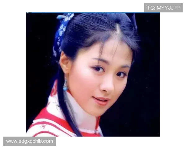 足球明星与美女的绝美瞬间尽在镜头之下展现魅力与风采