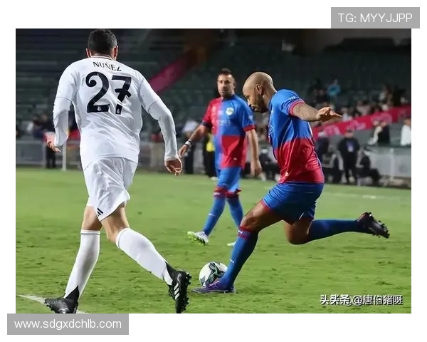 最近哪位足球明星因伤缺席比赛引发球迷关注和讨论 最近哪位足球明星因伤缺席比赛引发球迷关注和讨论